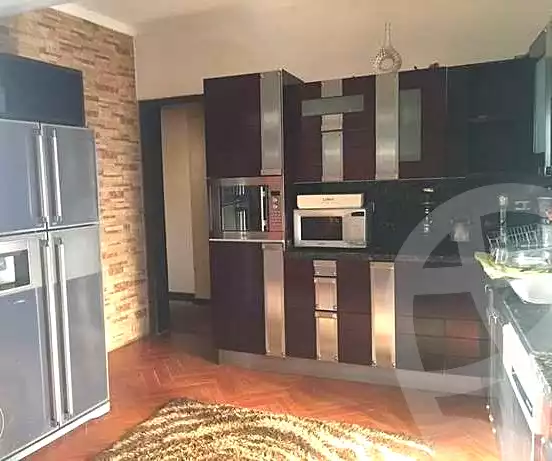تاون هاوس بـ٤ غرف نوم في Mena Garden City، صورة ٣ من ٩