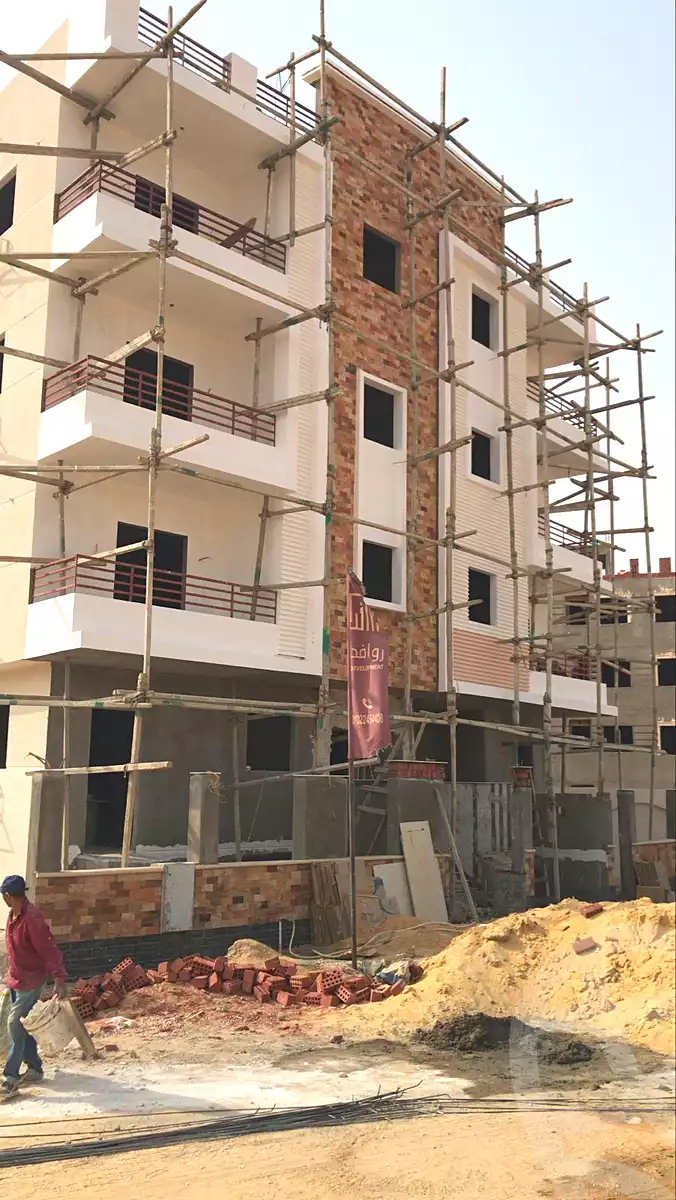 https://aqarmap.com.eg/ar/listing/6934399-for-sale-cairo-new-cairo-bait-el-watan-south-suez-road-el-hay-el-takmely