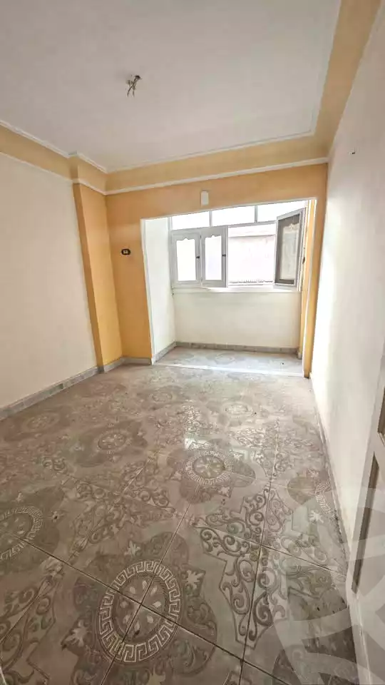 https://aqarmap.com.eg/ar/listing/6934446-for-sale-alexandria-el-asafra-l-sfr-qbly-el-maahad-el-dini-st