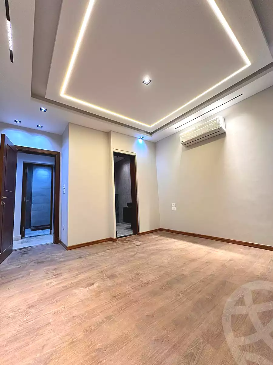 شقة بغرفتي نوم في سكاي كوندوز، صورة ٢ من ١١