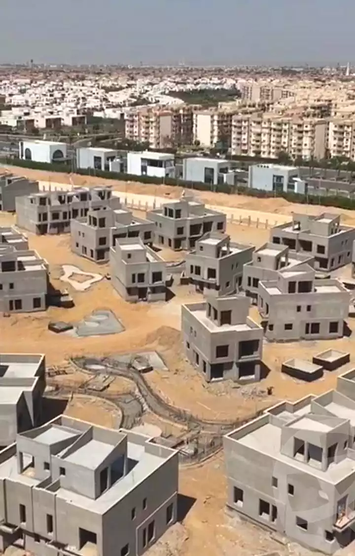 https://aqarmap.com.eg/ar/listing/6934924-for-sale-cairo-new-cairo-lmstqbl-syty-compounds-rosail-city-compound-khaled-sabry-holding