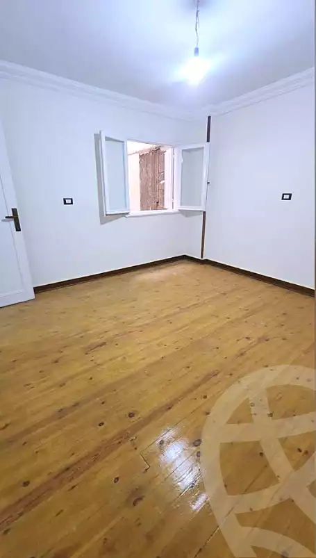 https://aqarmap.com.eg/en/listing/6935299-for-sale-alexandria-el-mandara-shr-jml-bd-lnsr