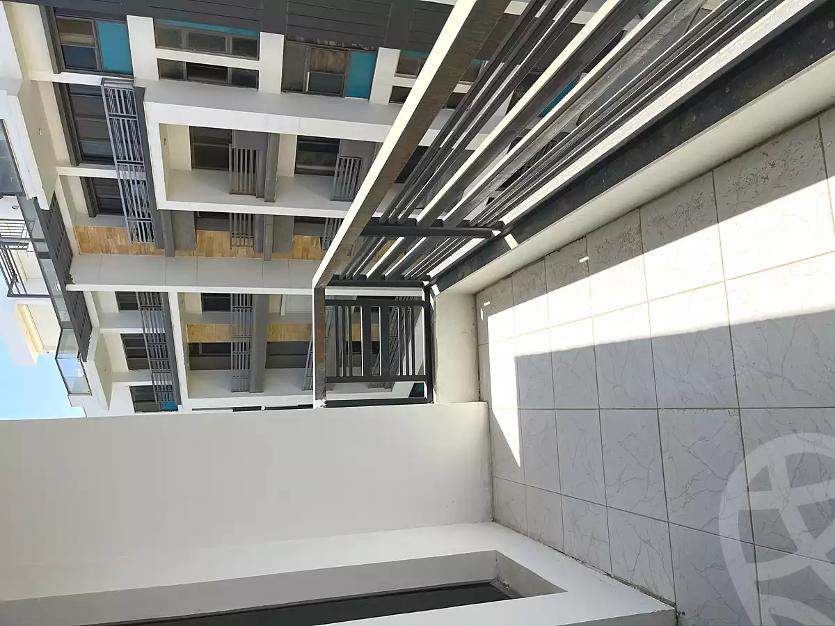 https://aqarmap.com.eg/ar/listing/6935500-for-sale-cairo-new-cairo-compounds-dh-ykwn-2-ryzydns-styl-hwm