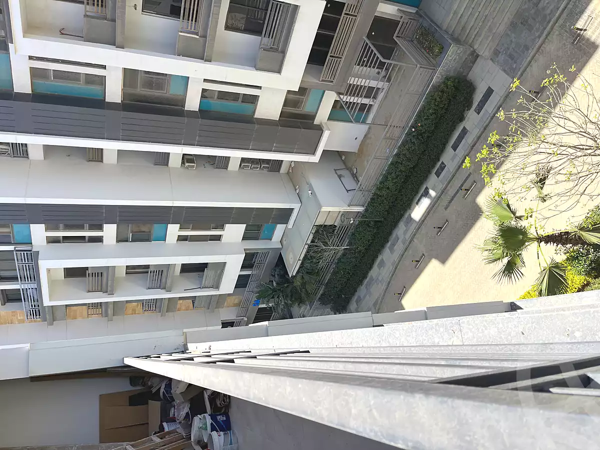 https://aqarmap.com.eg/ar/listing/6935500-for-sale-cairo-new-cairo-compounds-dh-ykwn-2-ryzydns-styl-hwm