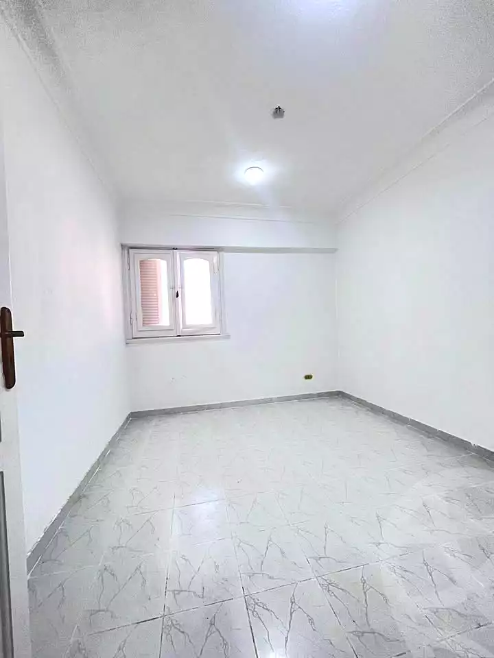 https://aqarmap.com.eg/ar/listing/6935920-for-sale-alexandria-al-agamy-shataa-el-nakheel