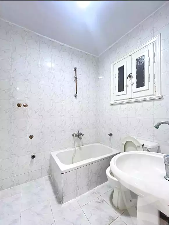 https://aqarmap.com.eg/ar/listing/6936329-for-sale-alexandria-al-agamy-shataa-el-nakheel