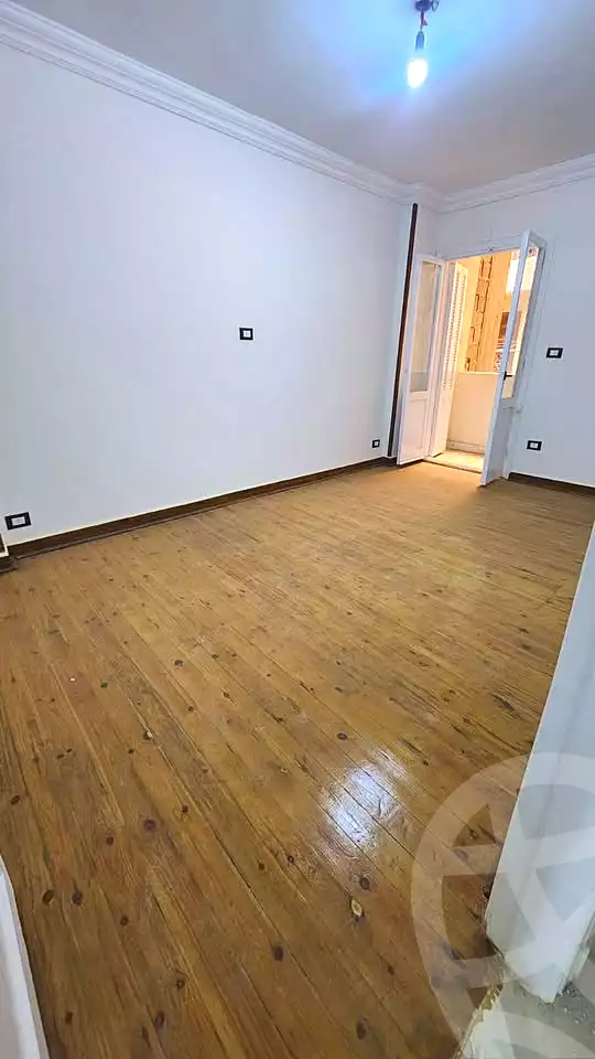 https://aqarmap.com.eg/en/listing/6938133-for-sale-alexandria-el-mandara-alex-el-mandara-bahri