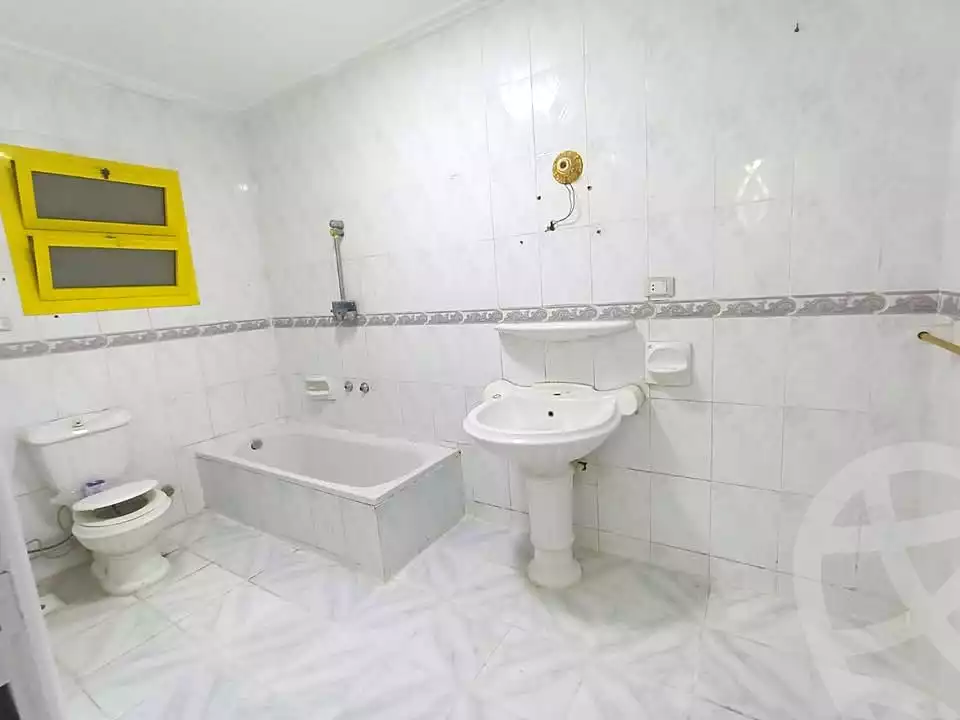 https://aqarmap.com.eg/en/listing/6938267-for-sale-alexandria-al-agamy-shataa-el-nakheel