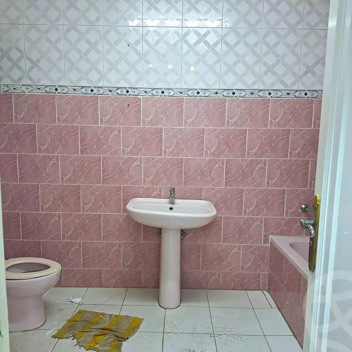 https://aqarmap.com.eg/en/listing/6938316-for-rent-cairo-heliopolis-sheraton-morabaa-el-wozaraa