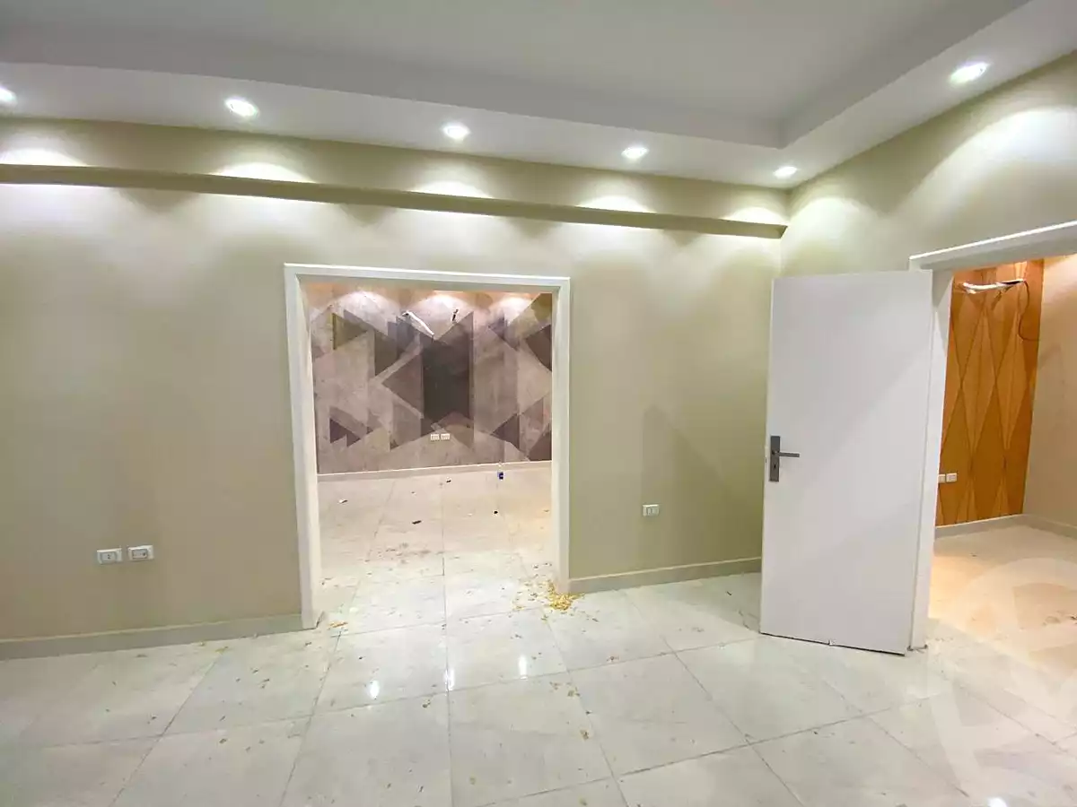 https://aqarmap.com.eg/ar/listing/6938373-for-rent-cairo-downtown-tl-t-hrb