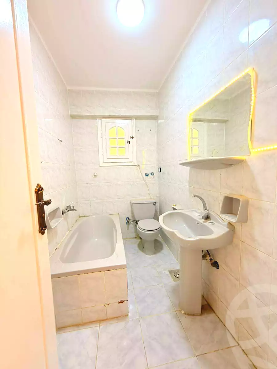 https://aqarmap.com.eg/ar/listing/6940784-for-sale-alexandria-al-agamy-shataa-el-nakheel