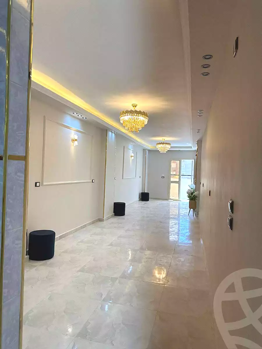 https://aqarmap.com.eg/ar/listing/6941861-for-sale-cairo-ain-shams-ahmed-esmat-st