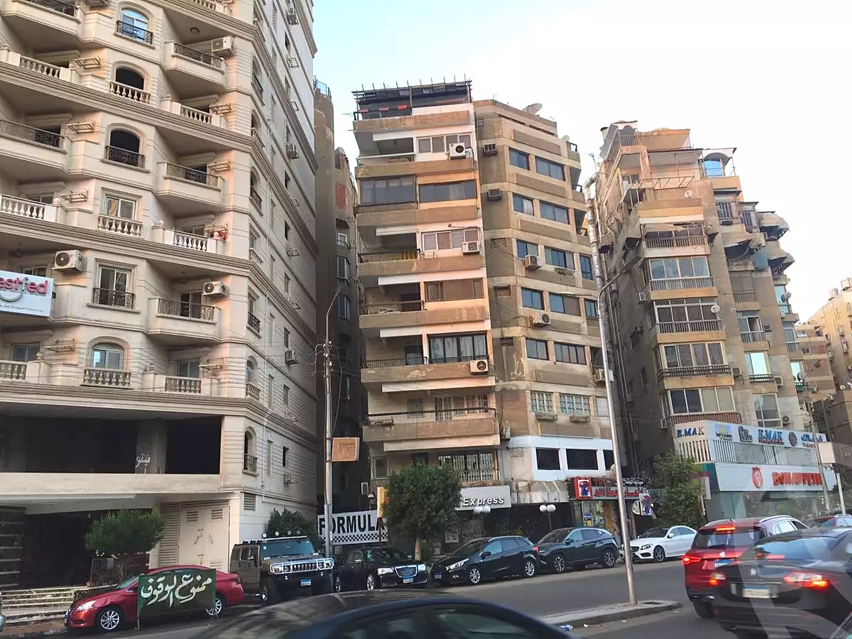 https://aqarmap.com.eg/ar/listing/6942372-for-sale-cairo-heliopolis-ard-el-golf-nabil-el-wakkad