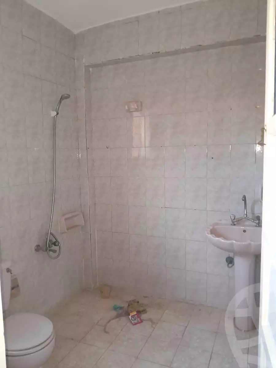 https://aqarmap.com.eg/en/listing/6942435-for-sale-alexandria-al-agamy-el-hanouvel-el-salam-st