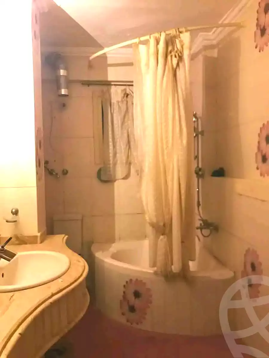 https://aqarmap.com.eg/ar/listing/6942795-for-rent-alexandria-al-agamy-lbytsh-saad-zaghloul-st