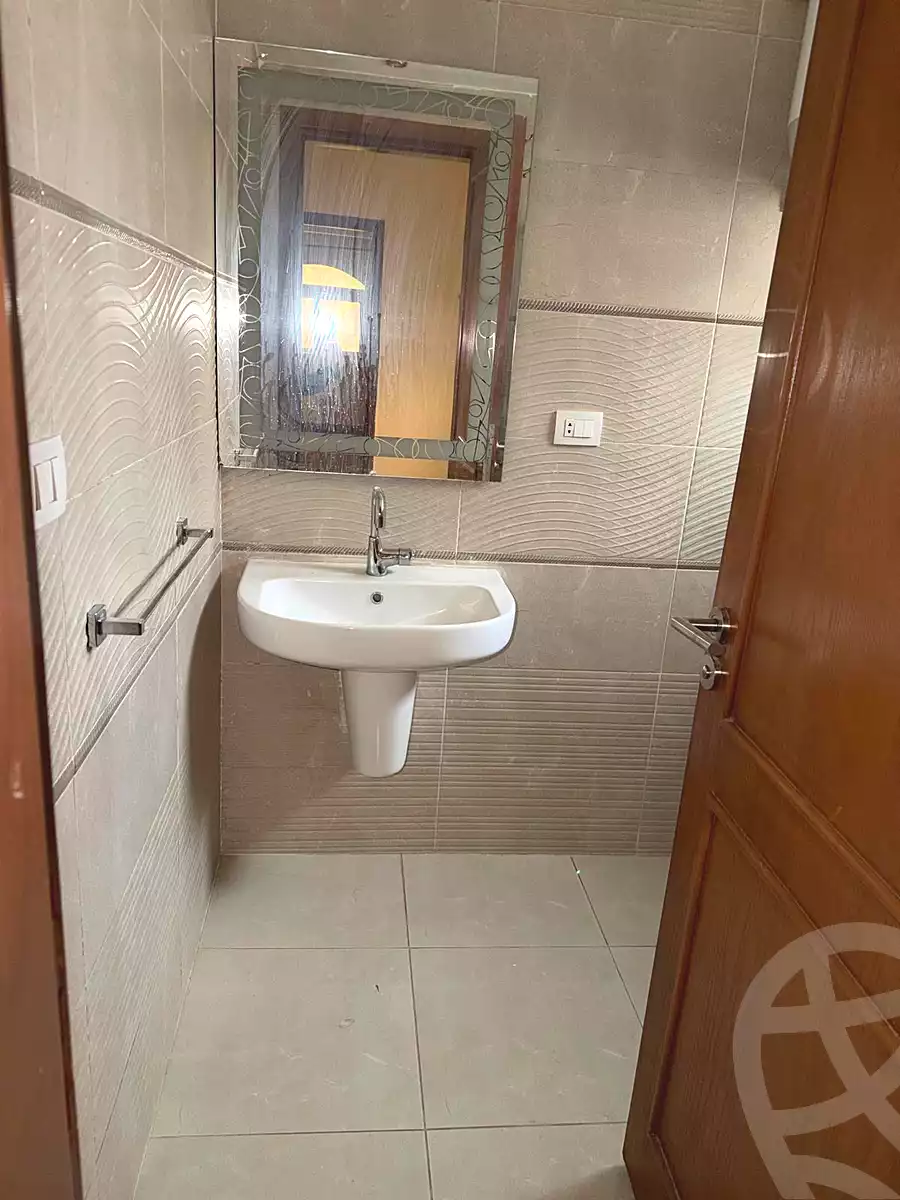 https://aqarmap.com.eg/ar/listing/6942828-for-rent-cairo-new-cairo-el-ahyaa-first-neighborhood-street-1