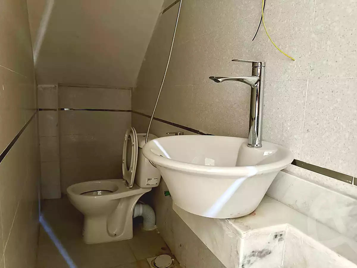 https://aqarmap.com.eg/ar/listing/6942838-for-sale-red-sea-hurghada-city-el-hadba-sheraton-st