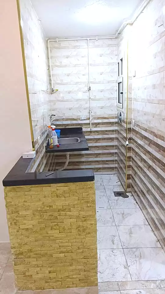 https://aqarmap.com.eg/ar/listing/6942858-for-sale-alexandria-al-agamy-lbytsh-shahr-al-assal-st