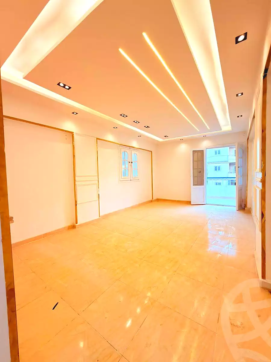 https://aqarmap.com.eg/ar/listing/6942884-for-sale-alexandria-al-agamy-shataa-el-nakheel