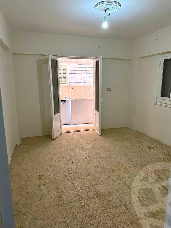 https://aqarmap.com.eg/ar/listing/6942985-for-sale-alexandria-al-agamy-el-hanouvel-radwan-st