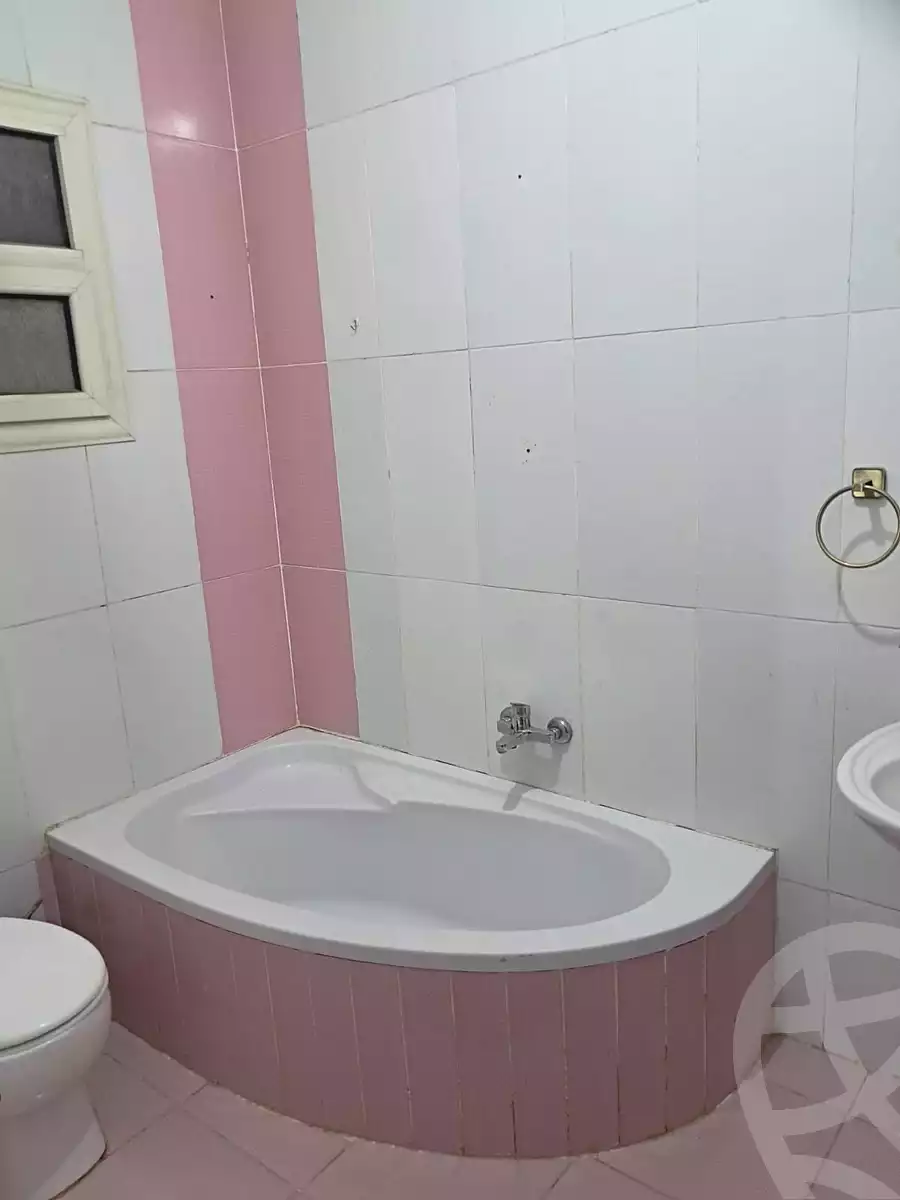 https://aqarmap.com.eg/en/listing/6943276-for-sale-cairo-new-cairo-el-yassamin-el-yasmeen-3-mohamed-rahim-st