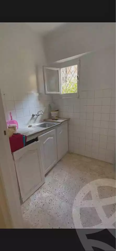 https://aqarmap.com.eg/ar/listing/6943412-for-rent-alexandria-al-agamy-el-hanouvel-el-kholafaa-el-rashdeen-st