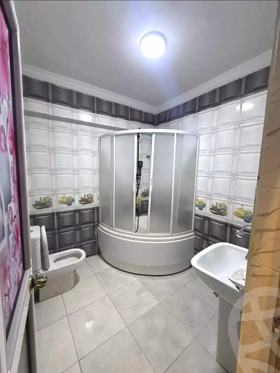https://aqarmap.com.eg/ar/listing/6942946-for-sale-alexandria-moharram-bey-el-rasafa-st