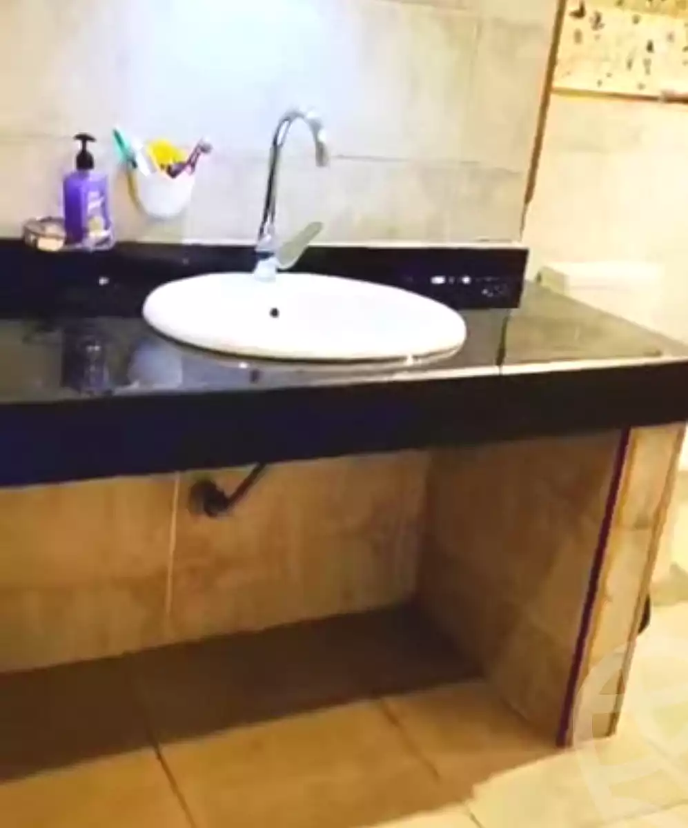 https://aqarmap.com.eg/en/listing/6943692-for-sale-qalyubia-shubra-el-khaima-om-bayoumi
