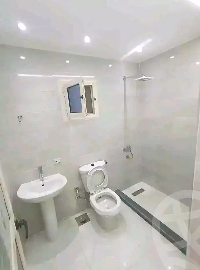 https://aqarmap.com.eg/ar/listing/6943843-for-sale-alexandria-sydy-bshr-sydy-bshr-bhry-shr-mhmwd-l-yswy