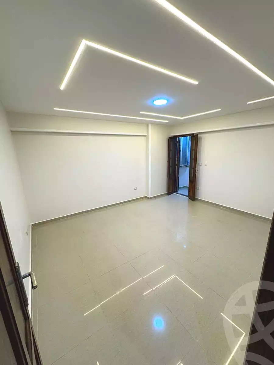 https://aqarmap.com.eg/ar/listing/6943914-for-sale-alexandria-sydy-bshr-sydy-bshr-bhry-shr-mhmwd-l-yswy