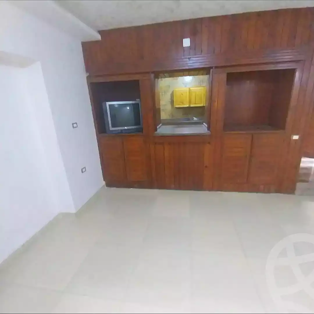 https://aqarmap.com.eg/ar/listing/6944477-for-sale-alexandria-al-agamy-lbytsh-el-hanafeya-st
