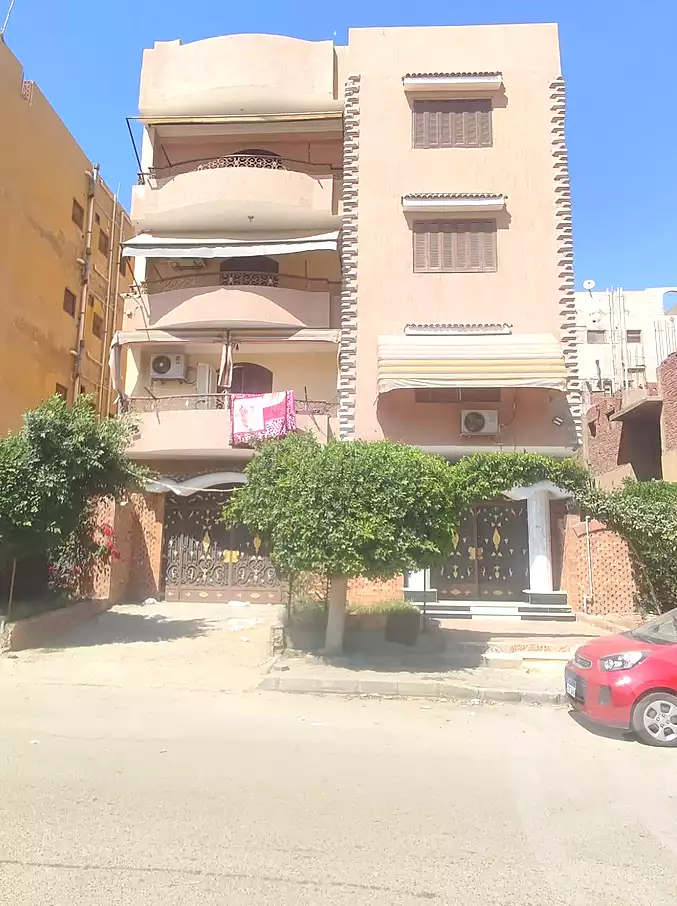 https://aqarmap.com.eg/en/listing/6944593-for-sale-cairo-15th-of-may-mjwr-1