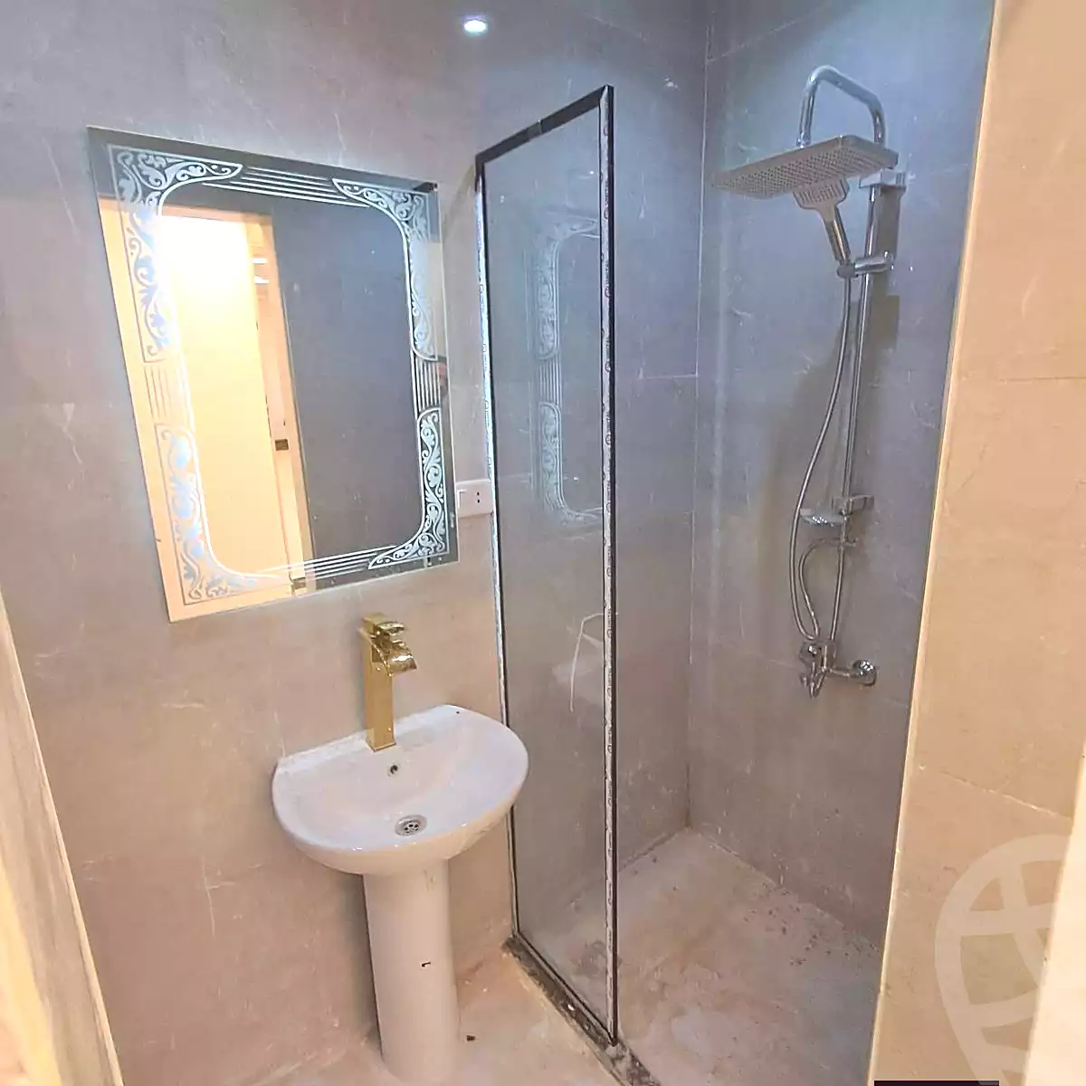 https://aqarmap.com.eg/ar/listing/6944649-for-sale-alexandria-al-agamy-lbytsh-bianchiii