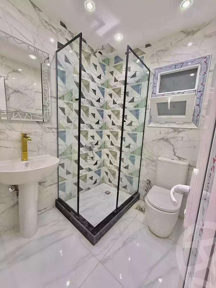 https://aqarmap.com.eg/en/listing/6944730-for-sale-alexandria-al-agamy-lbytsh-bianchiii