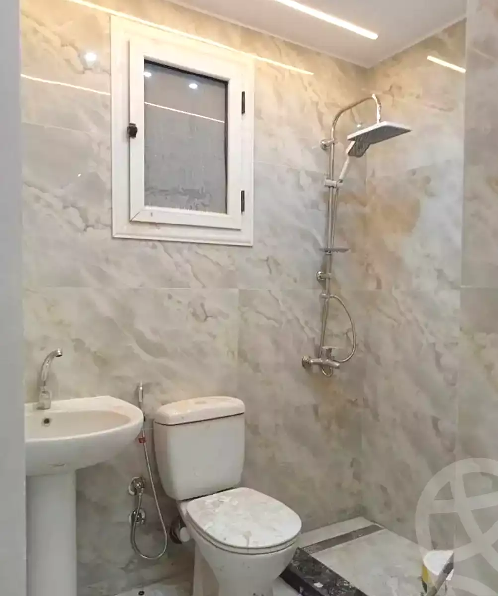 https://aqarmap.com.eg/ar/listing/6945159-for-sale-alexandria-sydy-bshr-sydy-bshr-bhry-shr-mhmwd-l-yswy