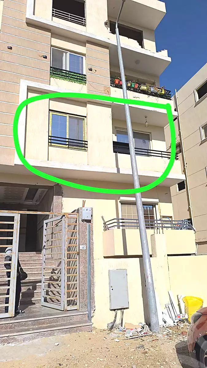 https://aqarmap.com.eg/ar/listing/6947195-for-rent-cairo-6th-of-october-el-hay-el-motamyz-first-touristic-village-al-lewaa-mohammed-ezzat-el-zyadi-st