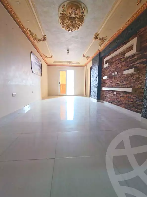 https://aqarmap.com.eg/ar/listing/6947607-for-rent-alexandria-al-agamy-bw-ywsf