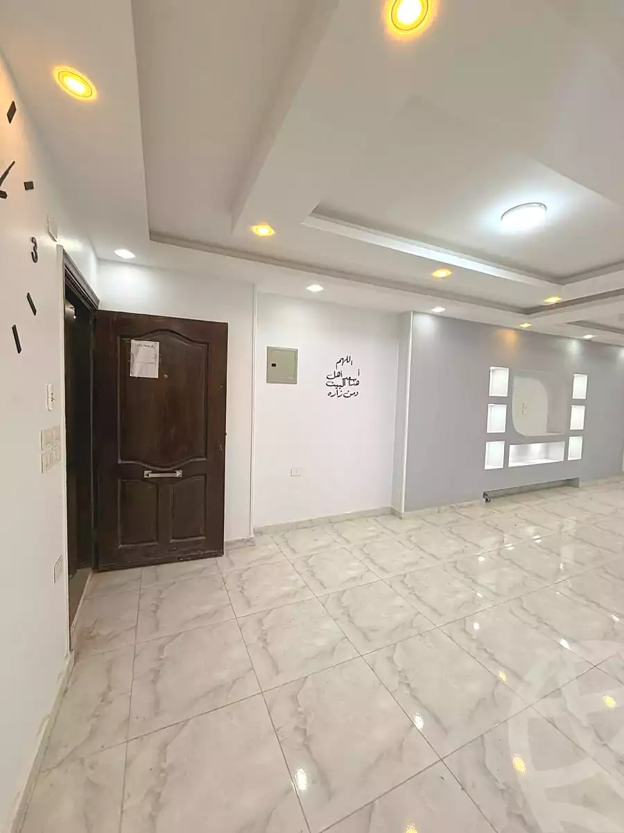 https://aqarmap.com.eg/ar/listing/6948227-for-rent-cairo-ain-shams-jsr-lswys