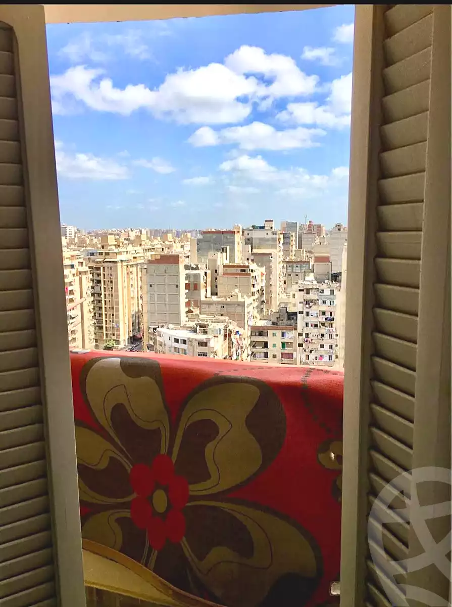 https://aqarmap.com.eg/ar/listing/6948608-for-sale-alexandria-sydy-bshr-sydy-bshr-bhry-gamal-abd-el-nasir-st
