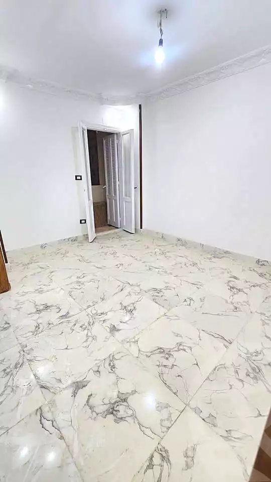 https://aqarmap.com.eg/en/listing/6949165-for-sale-alexandria-el-mandara-alex-el-mandara-bahri