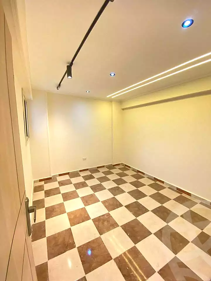 https://aqarmap.com.eg/ar/listing/6949275-for-sale-alexandria-al-agamy-lbytsh-mahmoud-awad-st