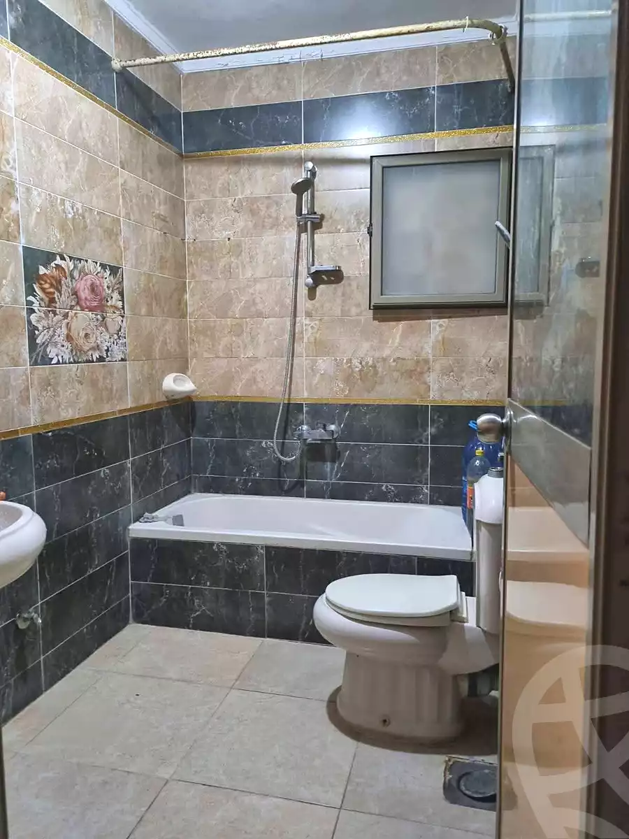 https://aqarmap.com.eg/ar/listing/6950182-for-sale-alexandria-sydy-bshr-sydy-bshr-bhry