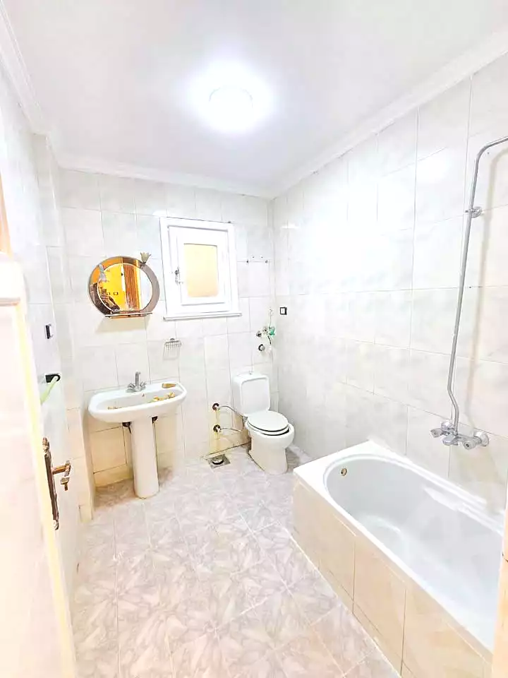 https://aqarmap.com.eg/ar/listing/6950298-for-sale-alexandria-al-agamy-shataa-el-nakheel