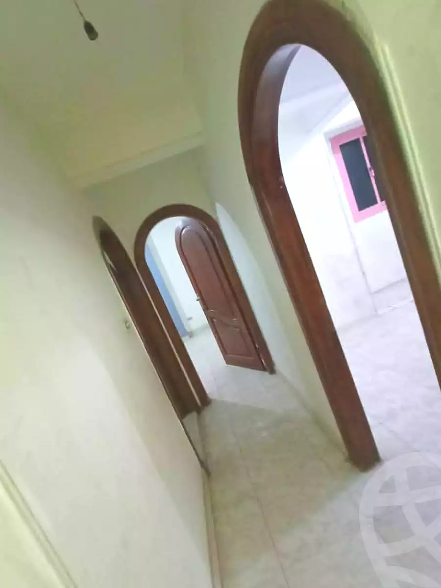 https://aqarmap.com.eg/ar/listing/6950486-for-sale-cairo-helwan-helwan-el-sharkeya-thabit-basha-st