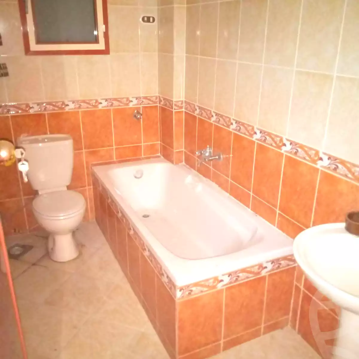 https://aqarmap.com.eg/ar/listing/6950632-for-rent-alexandria-al-agamy-el-hanouvel