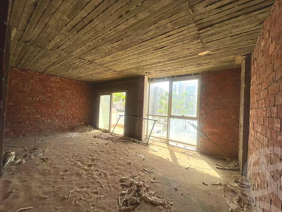 https://aqarmap.com.eg/en/listing/6951472-for-sale-cairo-new-cairo-compounds-galleria-moon-valley-compound-arabia