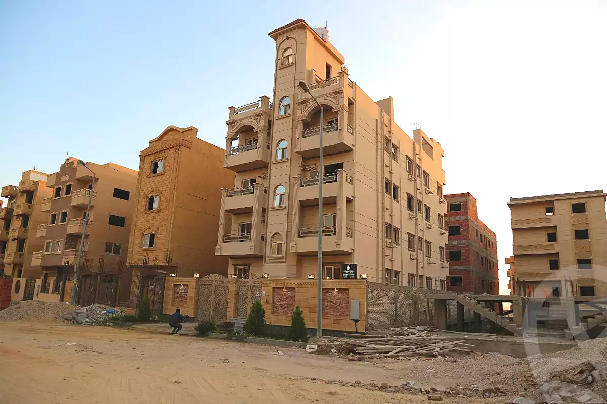 https://aqarmap.com.eg/ar/listing/6952055-for-sale-cairo-6th-of-october-el-tawsaat-el-shamalya-hy-2000-qt