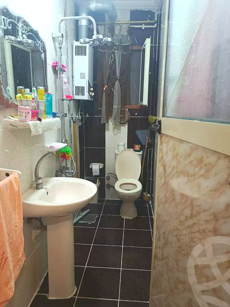 https://aqarmap.com.eg/ar/listing/6950338-for-sale-alexandria-sydy-bshr-sydy-bshr-bhry-shr-mhmwd-l-yswy