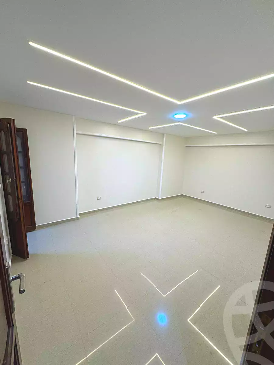 https://aqarmap.com.eg/ar/listing/6952226-for-sale-alexandria-sydy-bshr-sydy-bshr-bhry-shr-mhmwd-l-yswy