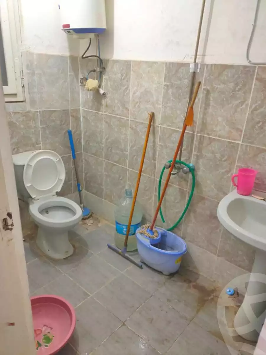 https://aqarmap.com.eg/en/listing/6952244-for-sale-alexandria-al-agamy-bw-ywsf-hosni-mubarak-st